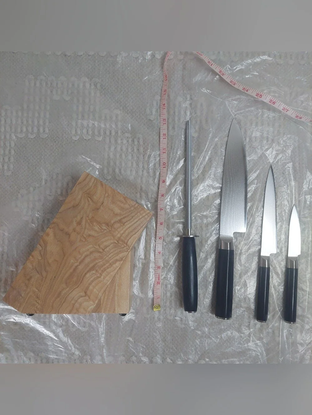 NEW! Quince Essentials Japanese Damascus Steel Knife & Block Set! (Z67)